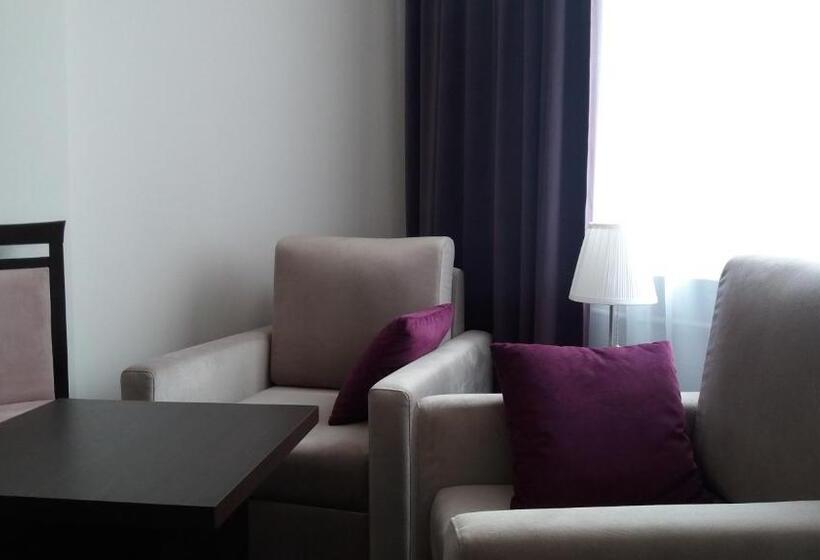 اتاق لوکس, Scsk Pół ławy