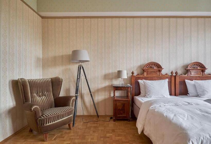 Номер Deluxe, Boutique Pałac Warmątowice Sienkiewiczowskie