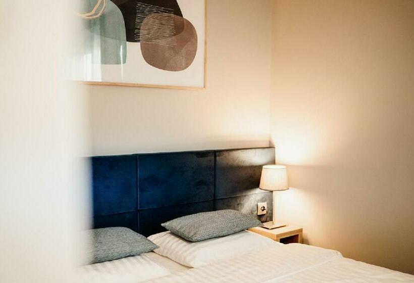 Четырехместный Номер Стандарт, Róża Rooms