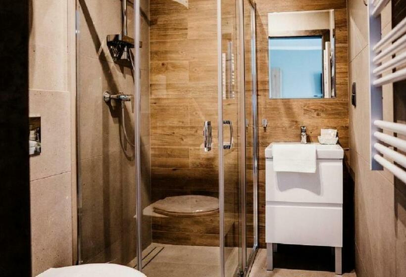 Четырехместный Номер Стандарт, Róża Rooms