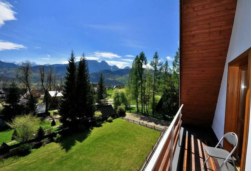 اتاق استاندارد سه نفره, U Króla