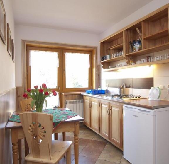 اتاق استاندارد با چشمانداز کوهستان, U Króla