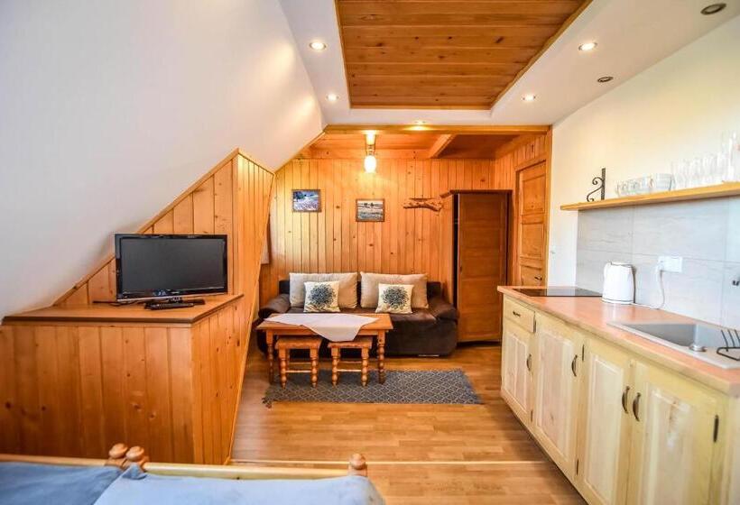 اتاق استاندارد سه نفره, U Króla