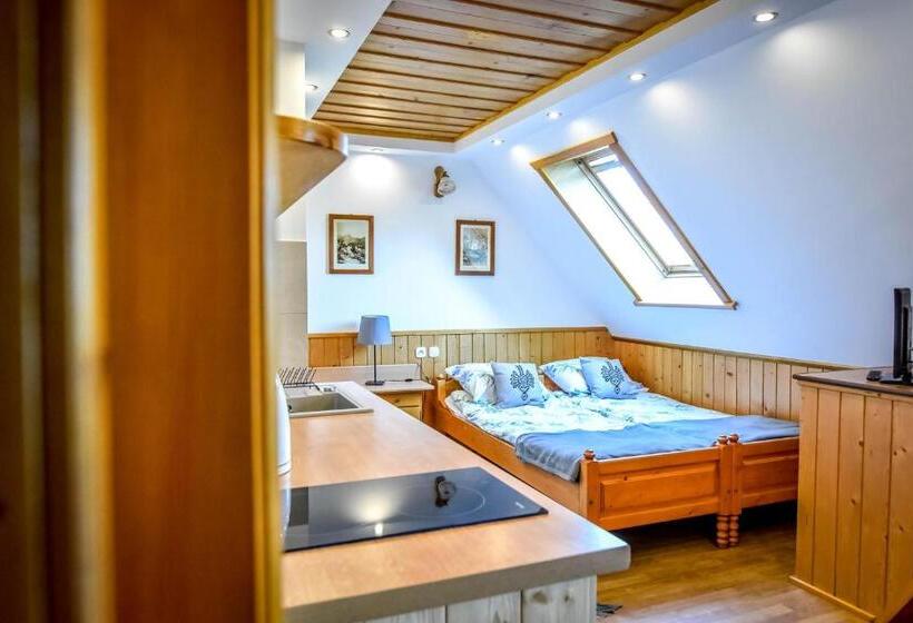 اتاق استاندارد سه نفره, U Króla