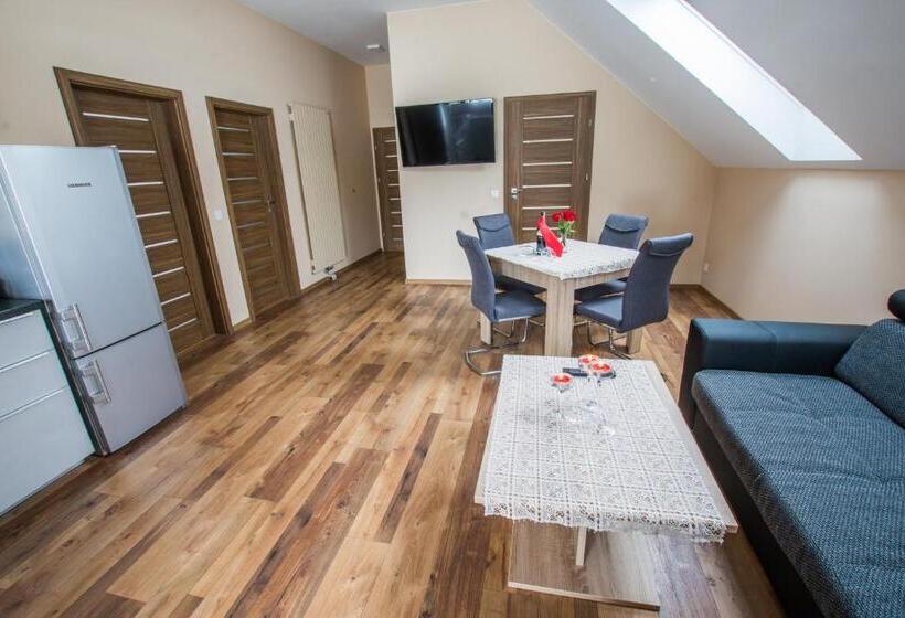 דירת שני חדרים, Dwór Skalny Apartamenty, Pokoje I Restauracja Karczma Skalna