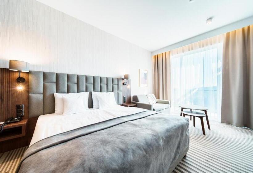 غرفة ديلوكس مزودة بشرفة, Elements Hotel&spa