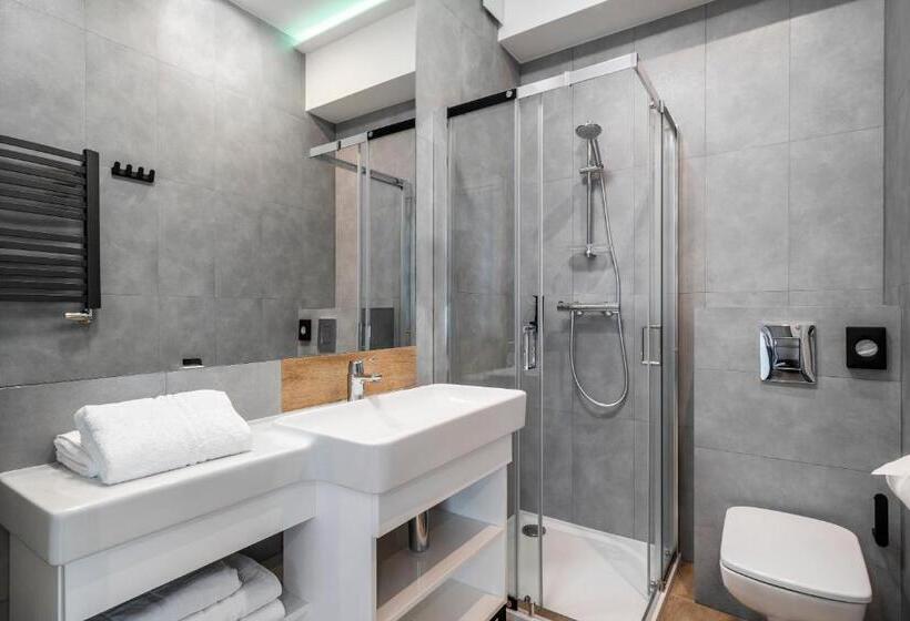 חדר דלוקס, Green