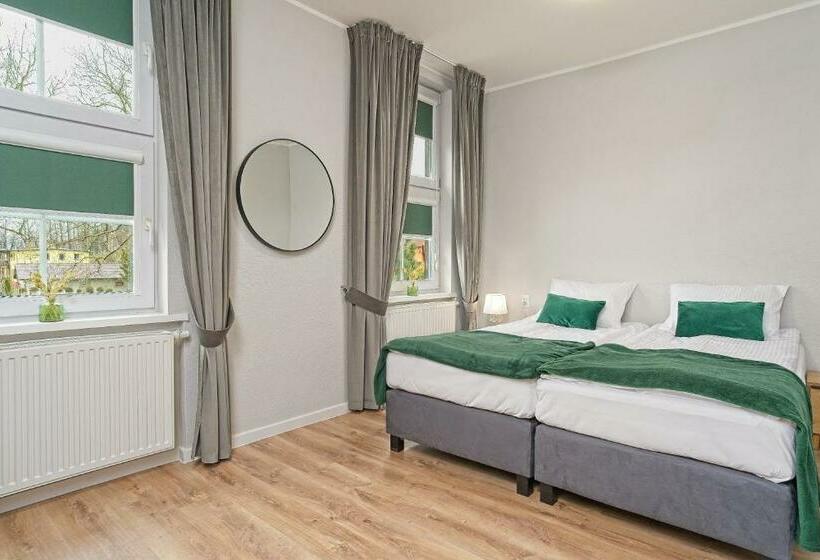 Номер Стандарт, Margo Bukowiec Koło Karpacza