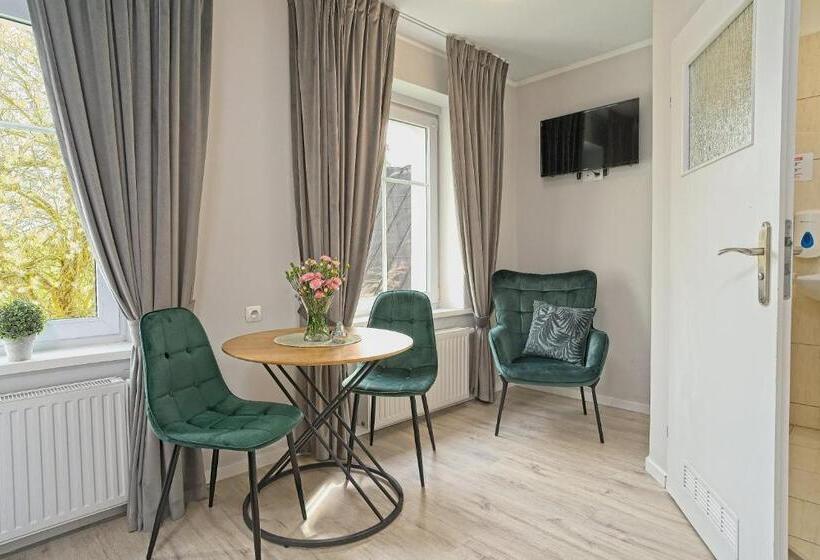 Номер Стандарт, Margo Bukowiec Koło Karpacza