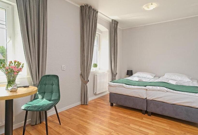 Номер Стандарт, Margo Bukowiec Koło Karpacza