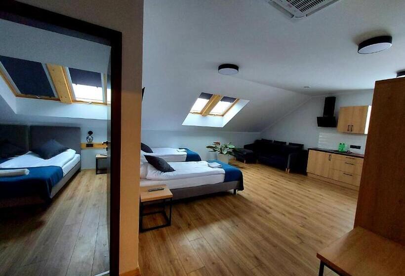 דירת שני חדרים, Pensjonat I Restauracja Hubertówka