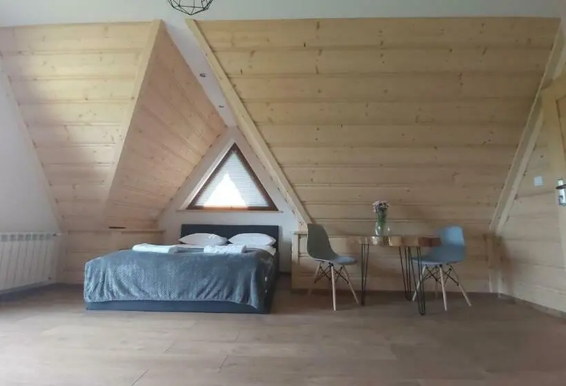 Huoneisto 2 Makuuhuonetta, Przy Lesie