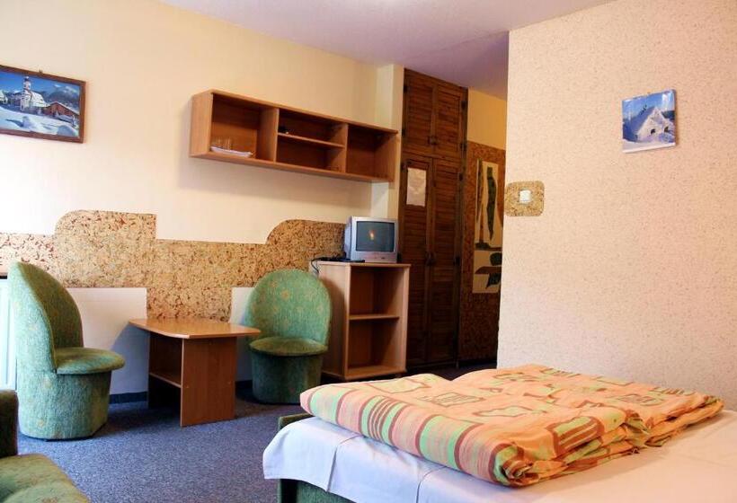 스탠다드 트리플 룸, U Kuby