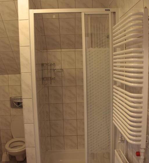 스탠다드 트리플 룸, U Kuby