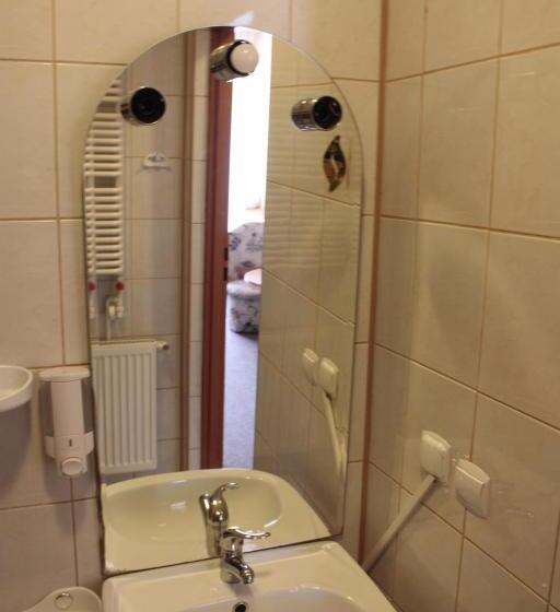 스탠다드 트리플 룸, U Kuby