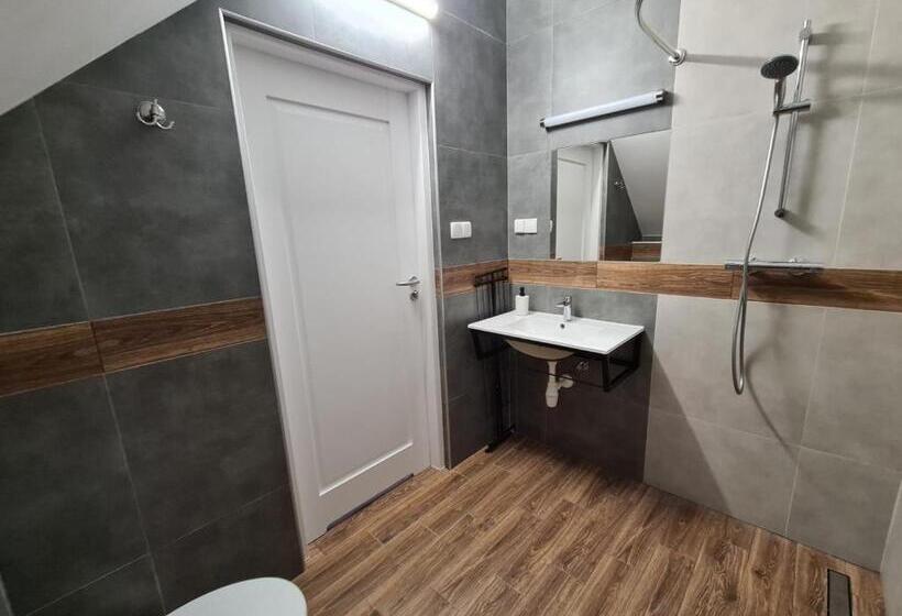 Номер Стандарт Вид на Сад, Czar Mamry Apartamenty