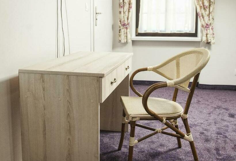 חדר סטנדרט, Folwark Książęcy