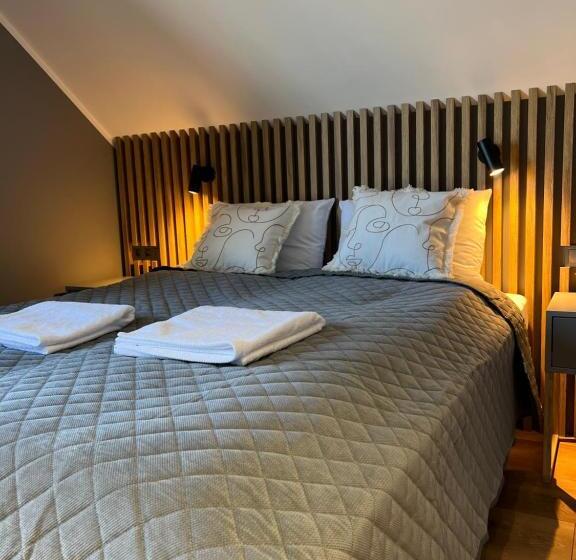 Номер Deluxe, Jak Makiem Zasiał