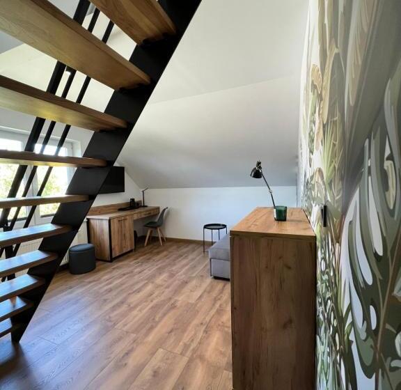 Четырехместный Номер Стандарт, Jak Makiem Zasiał