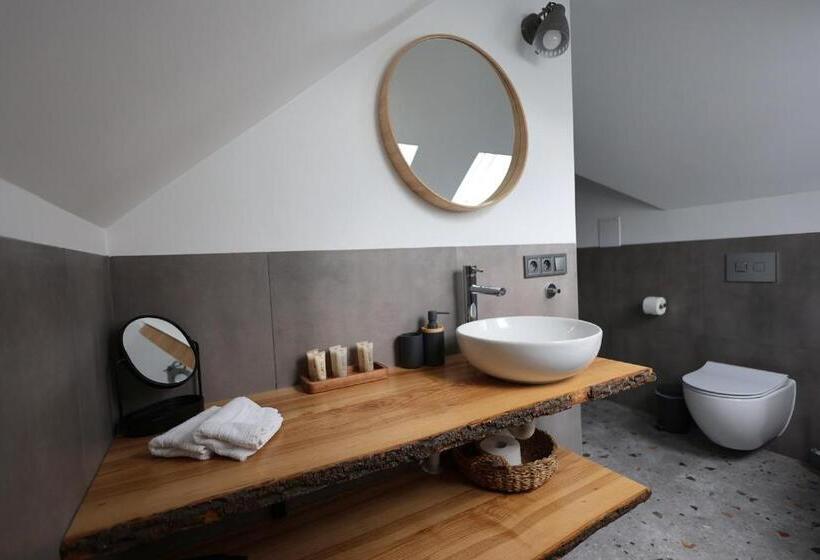 Номер Deluxe, Jak Makiem Zasiał