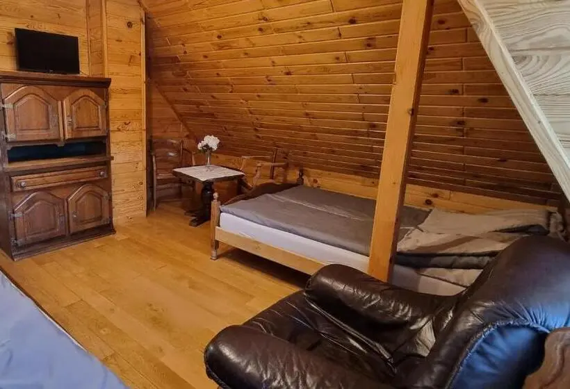 庭の見えるスタンダードトリプルルーム, Mountain House
