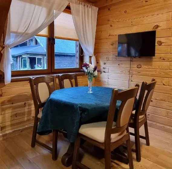 スタンダード４人部屋, Mountain House