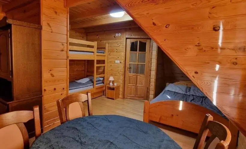 スタンダード４人部屋, Mountain House