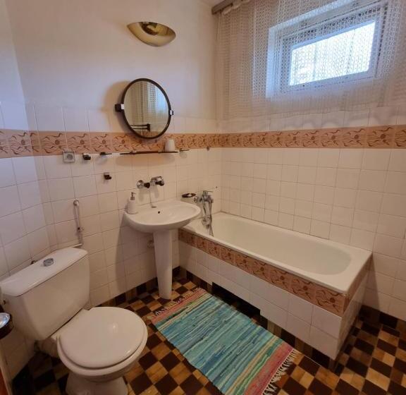Четырехместный Номер Стандарт, Mountain House