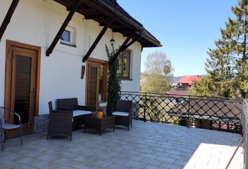 Дом 4 Спальни, Mountain House