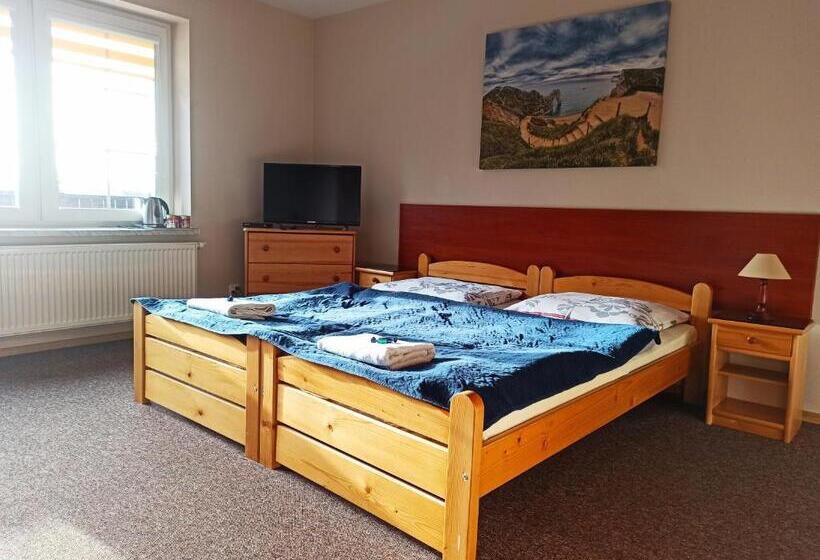 اتاق استاندارد با بالکن, Wiślany Raj