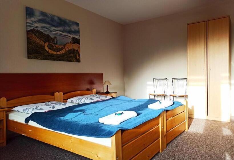 اتاق استاندارد با بالکن, Wiślany Raj