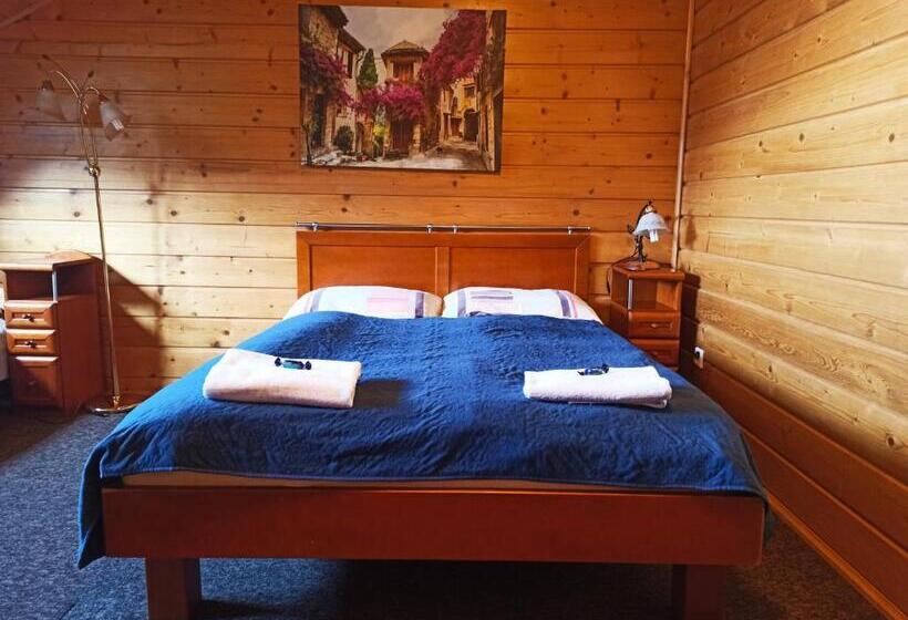 اتاق استاندارد سه نفره, Wiślany Raj