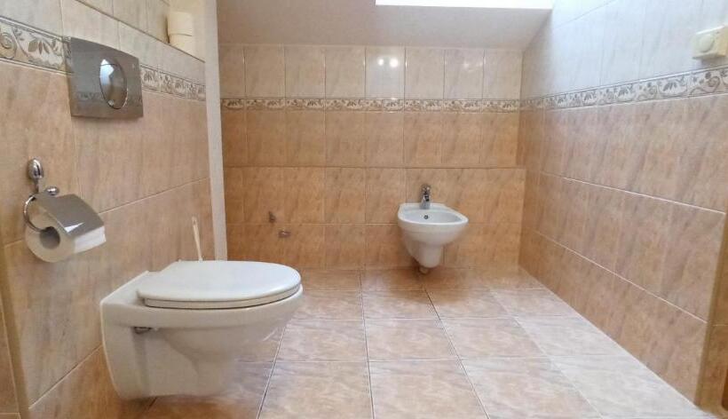 اتاق کلاسیک سه تخته, Wiślany Raj