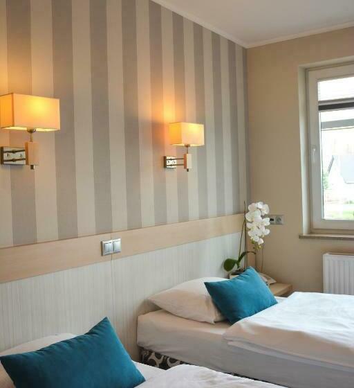 חדר סטנדרט, Restauracja 32 Motel