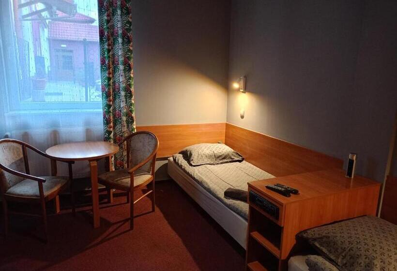 スタンダードルーム, Zajazd Wałbrzych