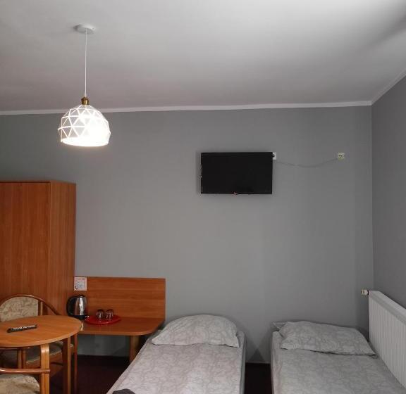 スタンダードトリプルルーム, Zajazd Wałbrzych