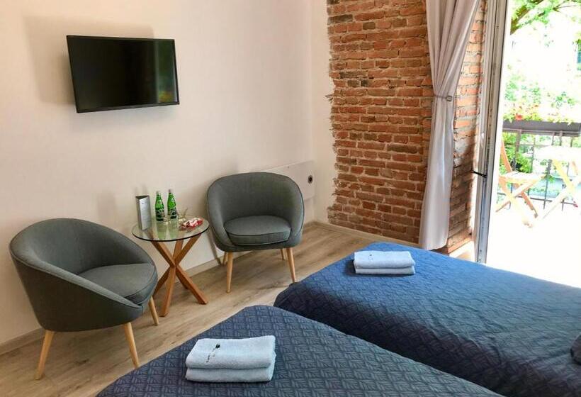 标准间带阳台, Topolove Rooms & Apartments