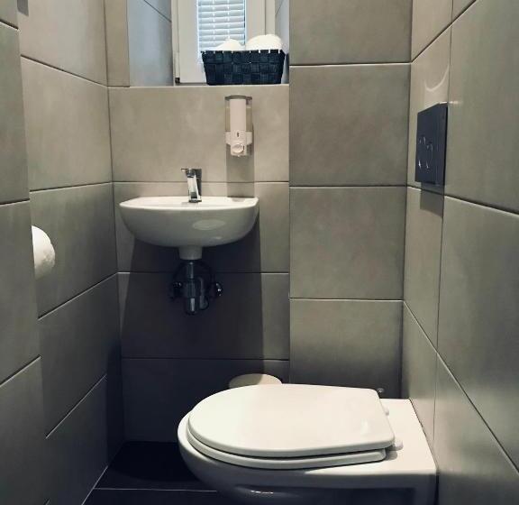شقة غرفة واحدة, Topolove Rooms & Apartments