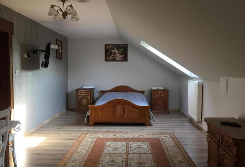 Номер Стандарт, Zajazd Rycerski