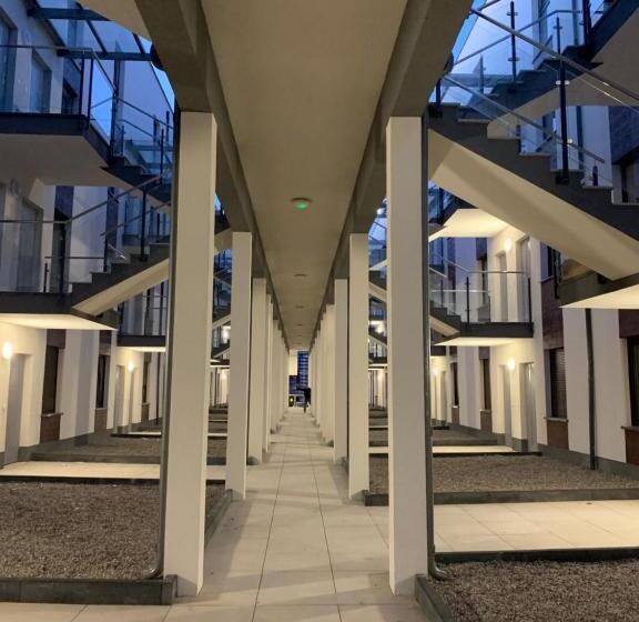 דירת חדר בקומת קרקע, Apartament Jantarowe Zacisze Green