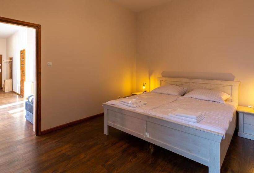 شقة غرفة واحدة, Apartamenty Galicja