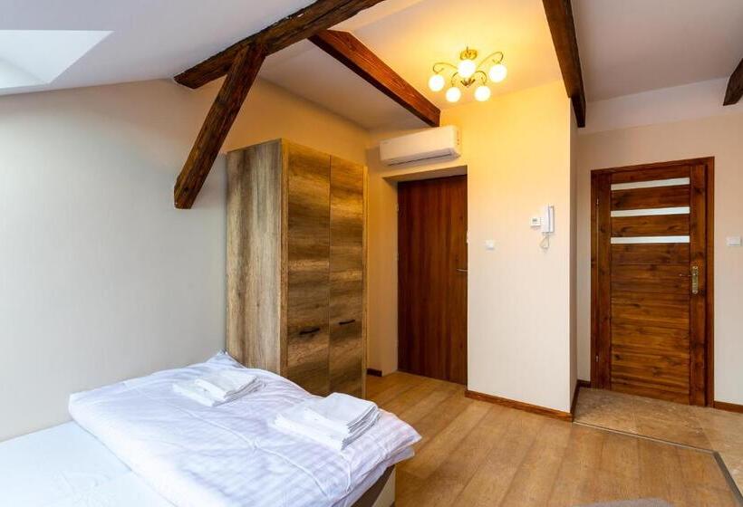 شقة غرفة واحدة, Apartamenty Galicja