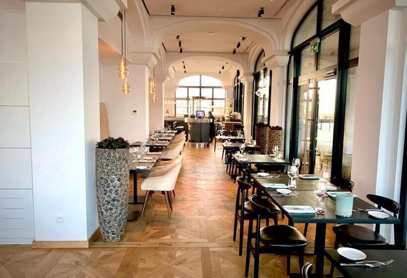 Студио Стандарт с Балконом, Apartamenty W Marina Royale