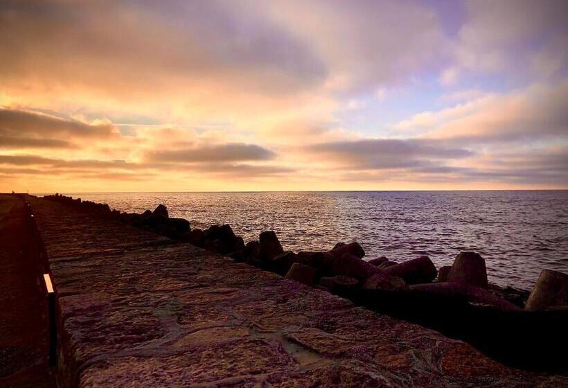 Студио Стандарт с Балконом, Apartamenty W Marina Royale