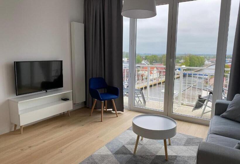 Студио Стандарт с Балконом, Apartamenty W Marina Royale