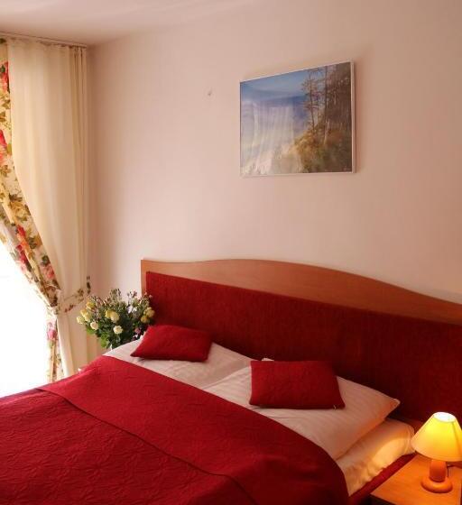 חדר סטנדרט עם מרפסת, Dom Gościnny Posejdon