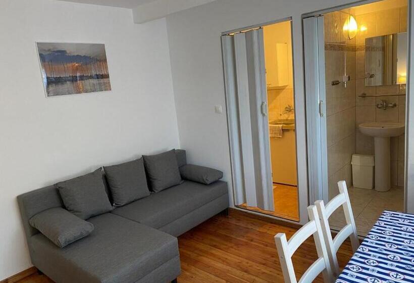 דירת חדר, Dom Gościnny Posejdon