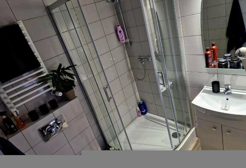 غرفة قياسية ثلاثية, Harmatówka Concept Mountain