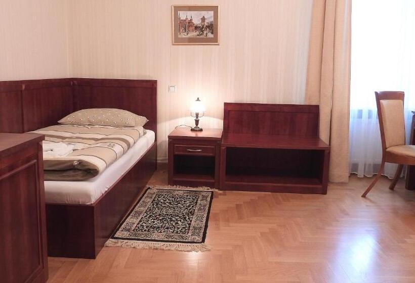 스탠다드 룸, Pokoje Gościnne Pałac W Balicach Instytut Zootechniki Pib