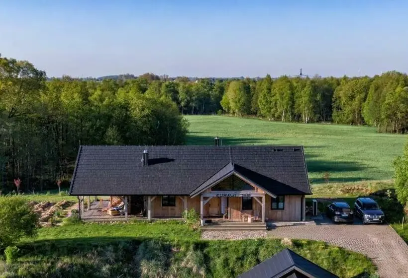 Standard Neljän Hengen Huone, żurawi Jar